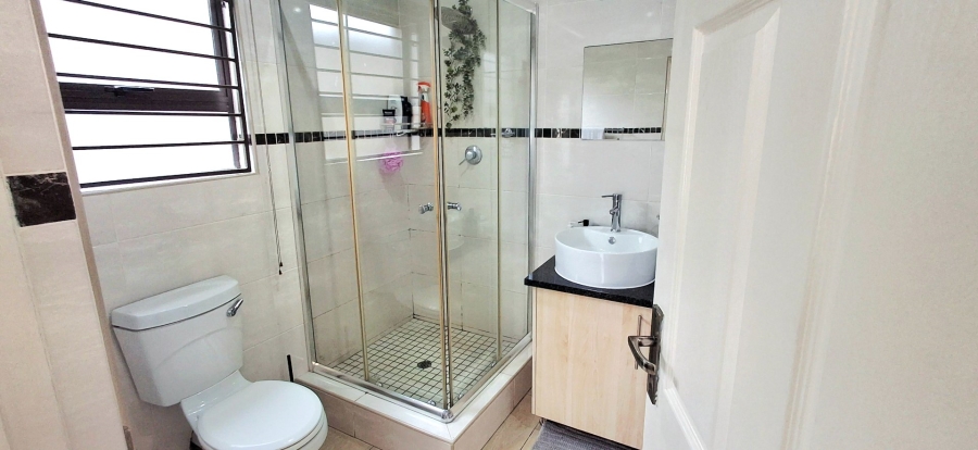 2 Bedroom Property for Sale in Hillside Free State